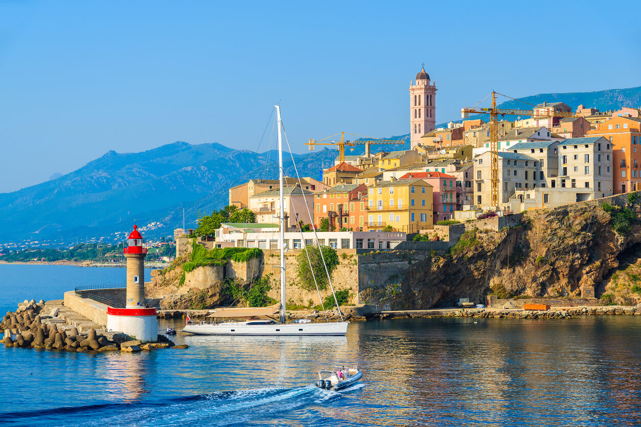 Wetter In Bastia Im April Klima Und Temperatur Im April